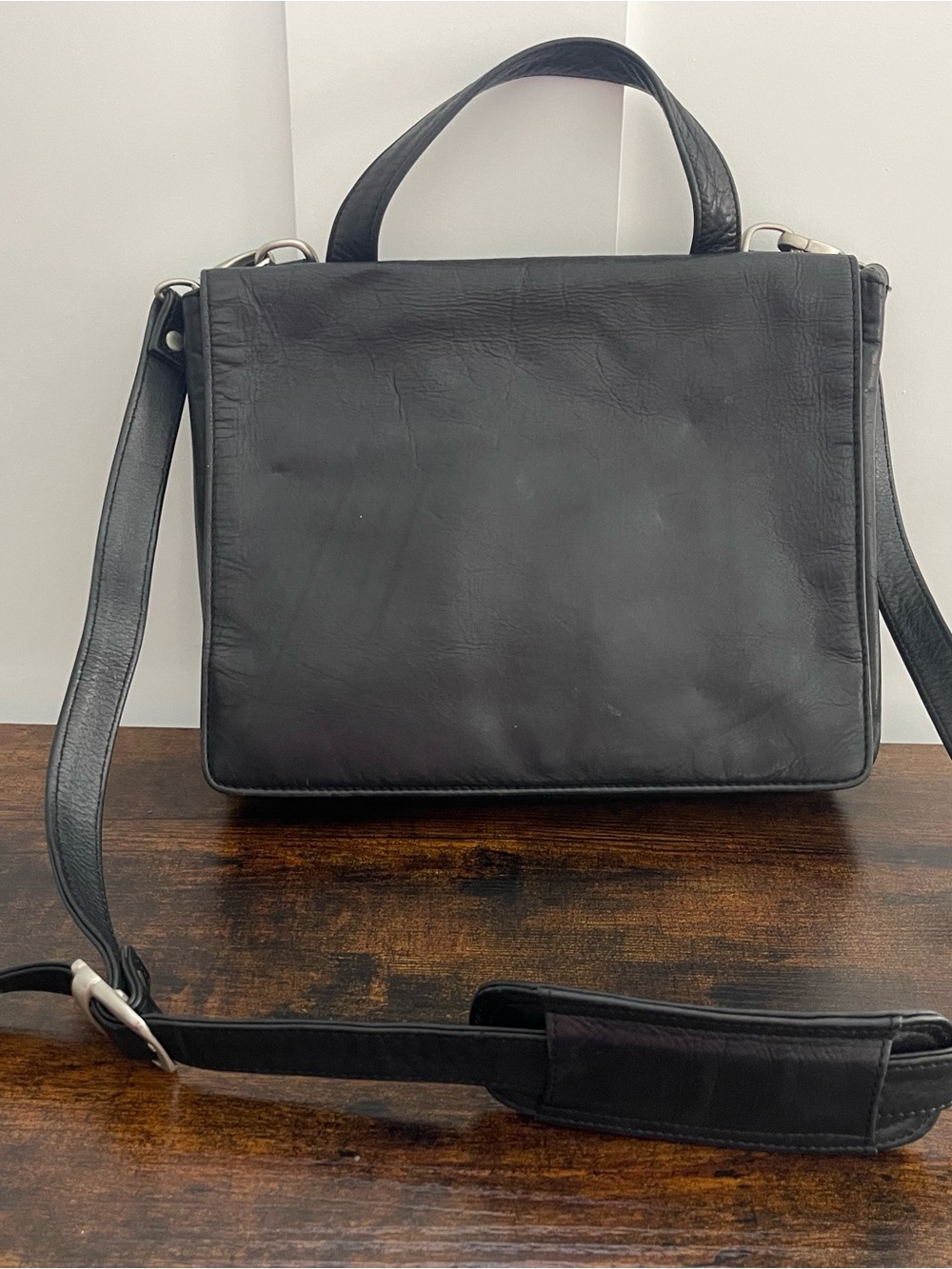 Wilsons Leather Black Leather Messenger Bag with Top Handle